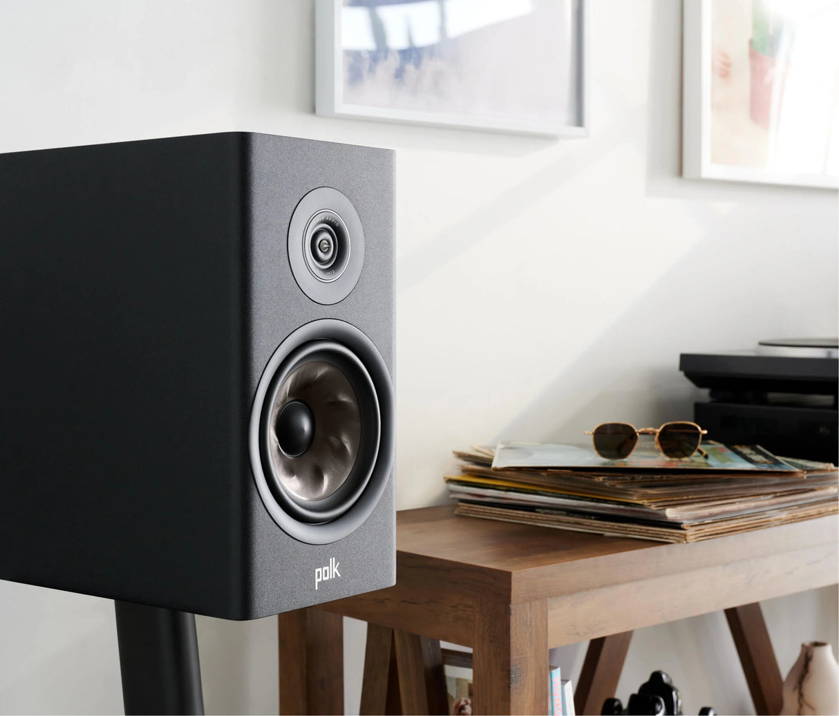 Polk R100 5.25" 2-Way Bookshelf Speaker